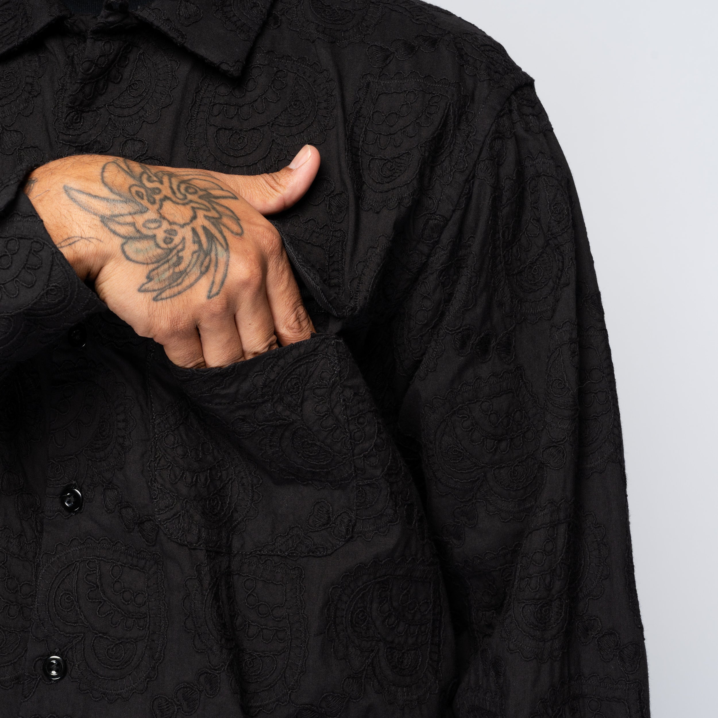 EG Classic Shirt Black Paisley Embroidery 25F1A005
