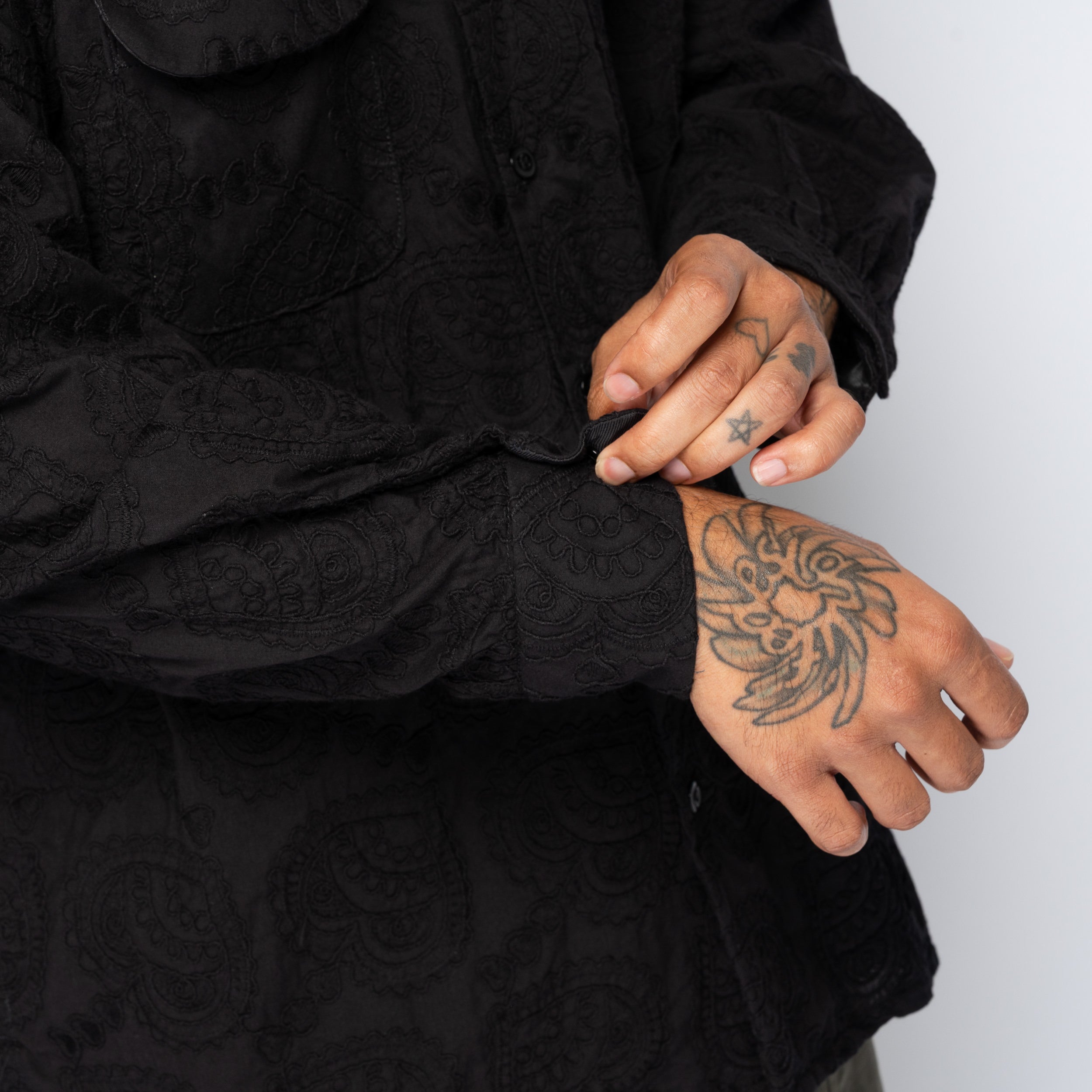 EG Classic Shirt Black Paisley Embroidery 25F1A005