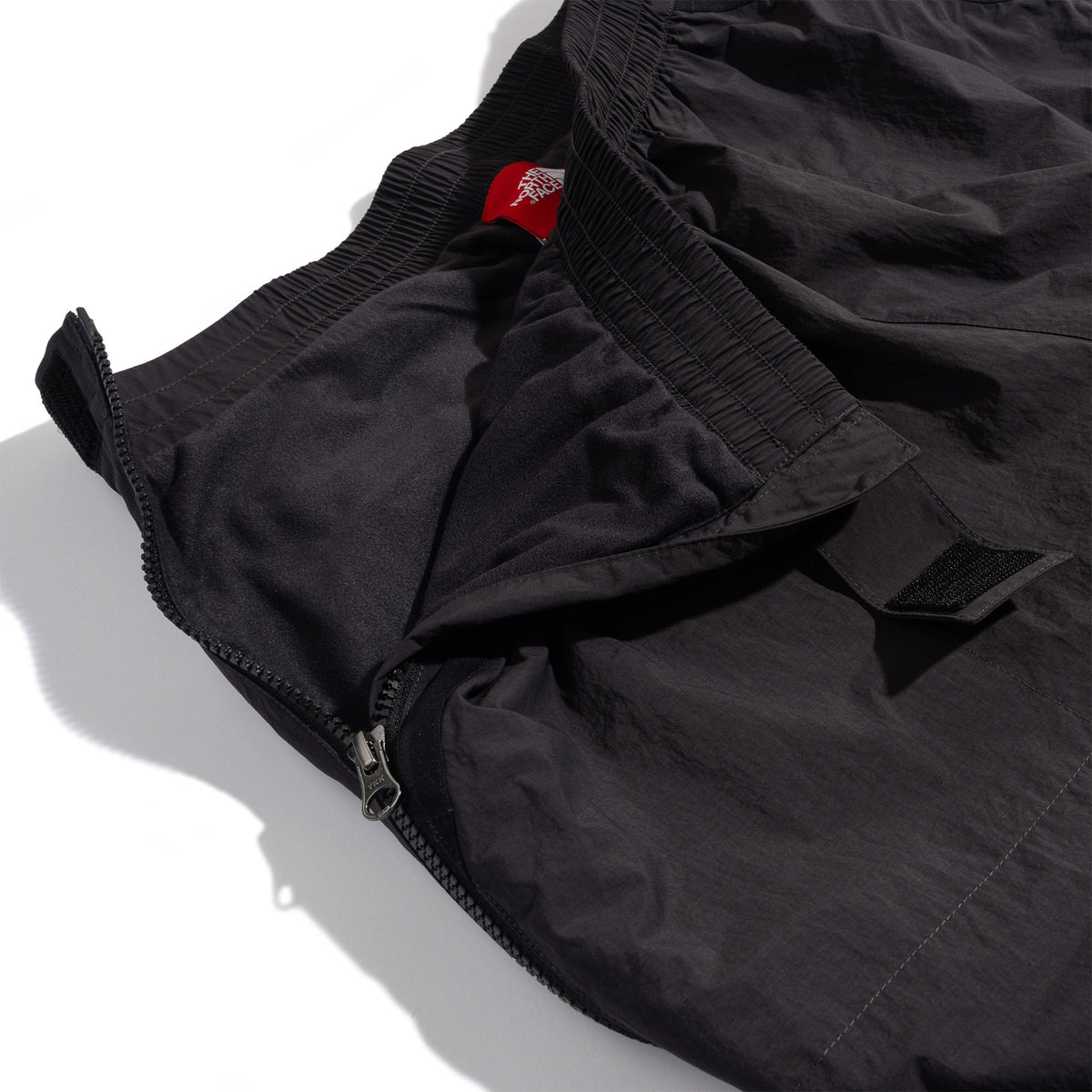 TNF Red Box Zip Pant Obsidian NF0A8HRX