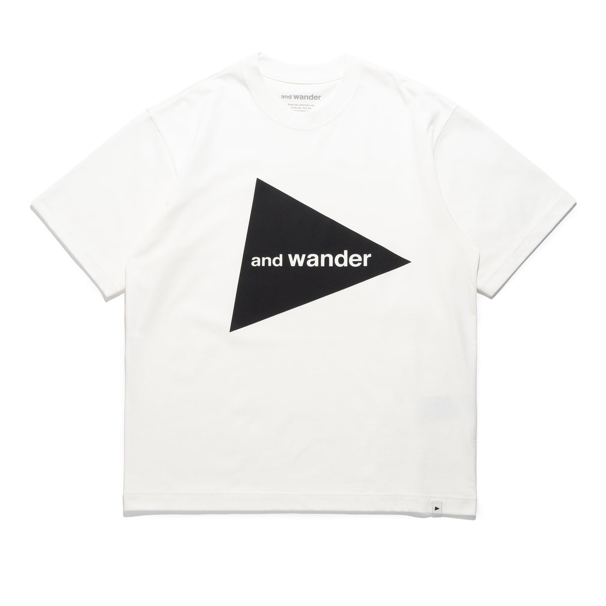 and wander Big Logo SS Tee White 574-6984101