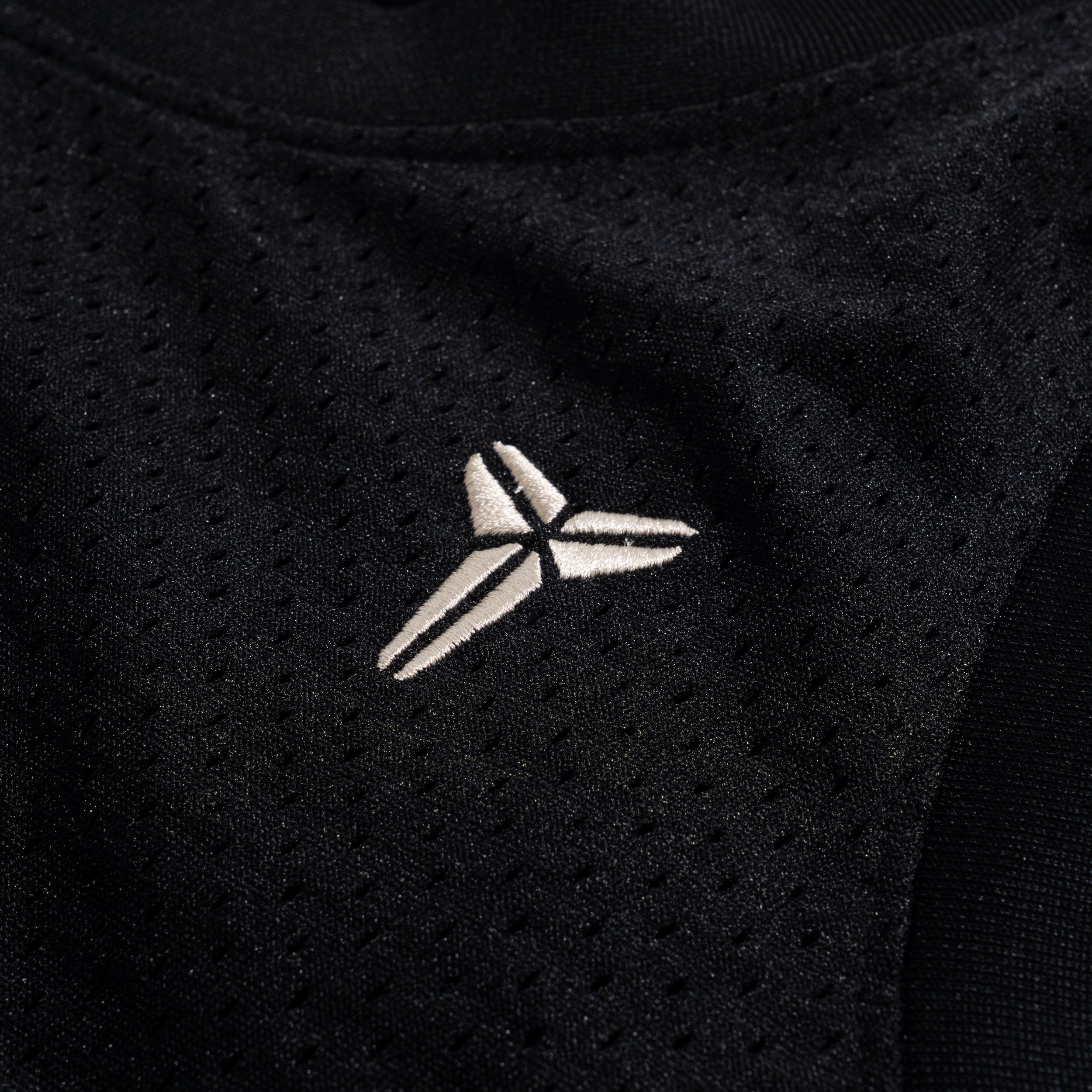 Nike Kobe Basketball Jersey BLACK/SANDDRIFT IB2711-010