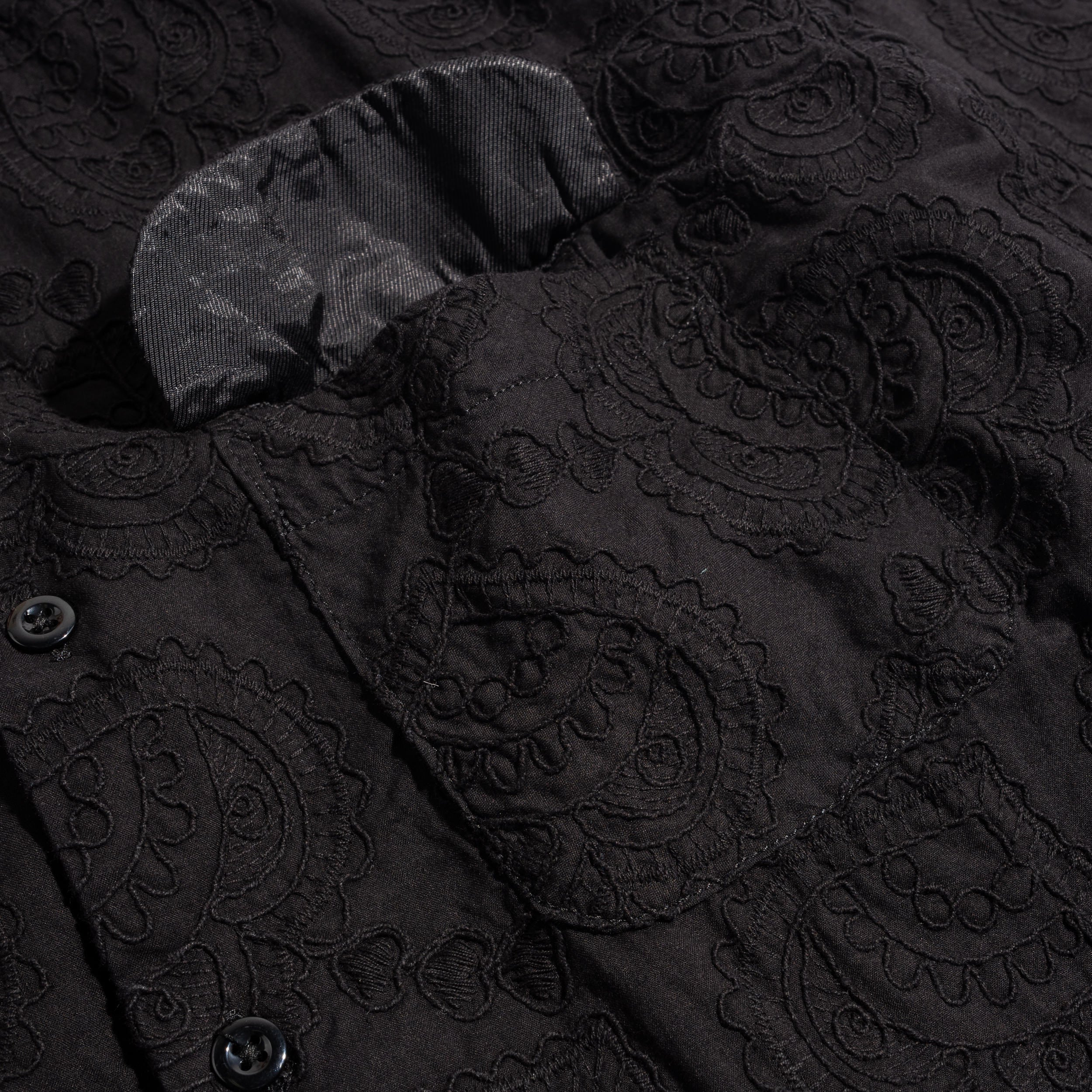 EG Classic Shirt Black Paisley Embroidery 25F1A005