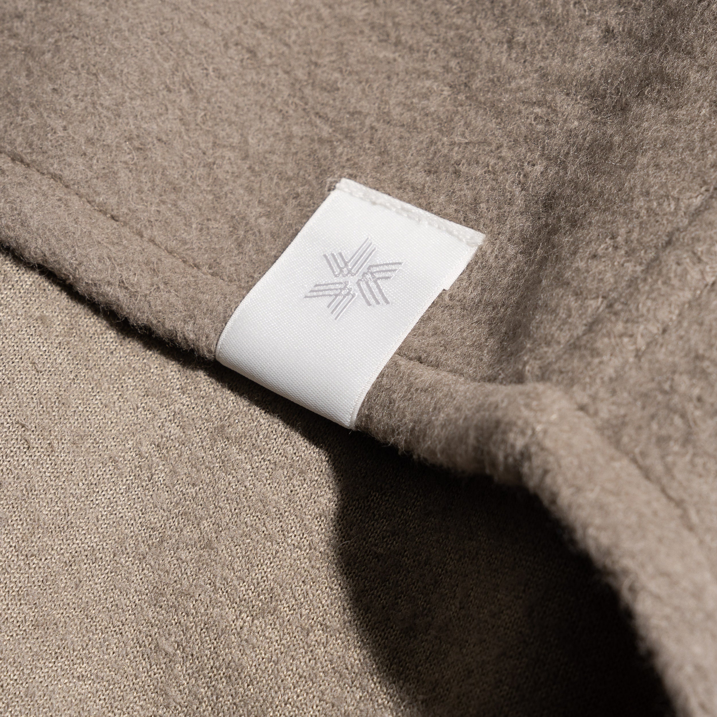 Wool Coptis Shirt Taupe GL55701