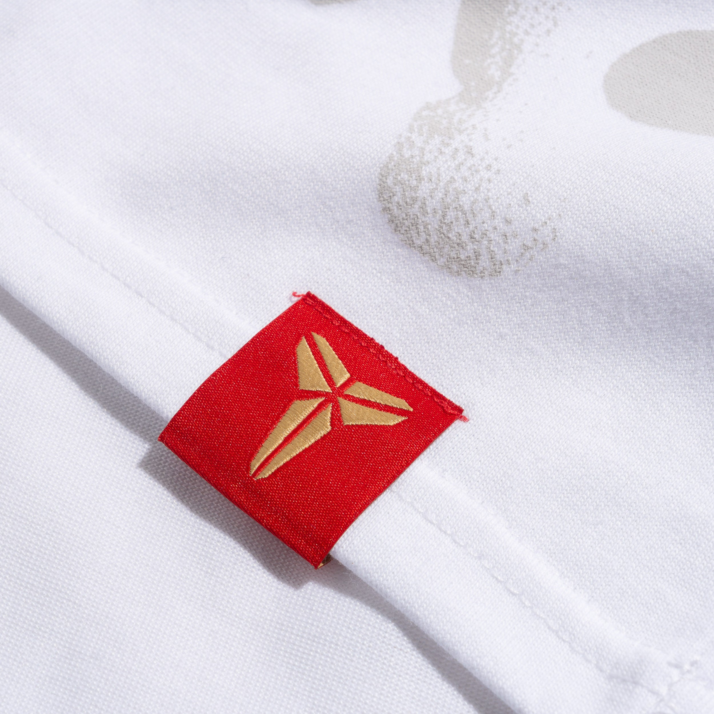 Kobe Dri-FIT L/S Basketball Tee White IQ2372-100