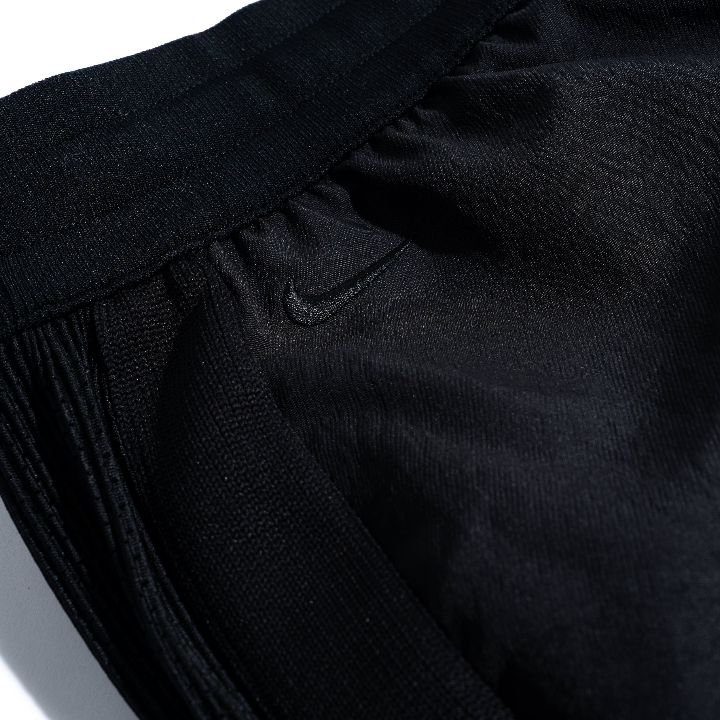 NIKE公式】Kobe Details Apparel Collection. Nike SNKRS