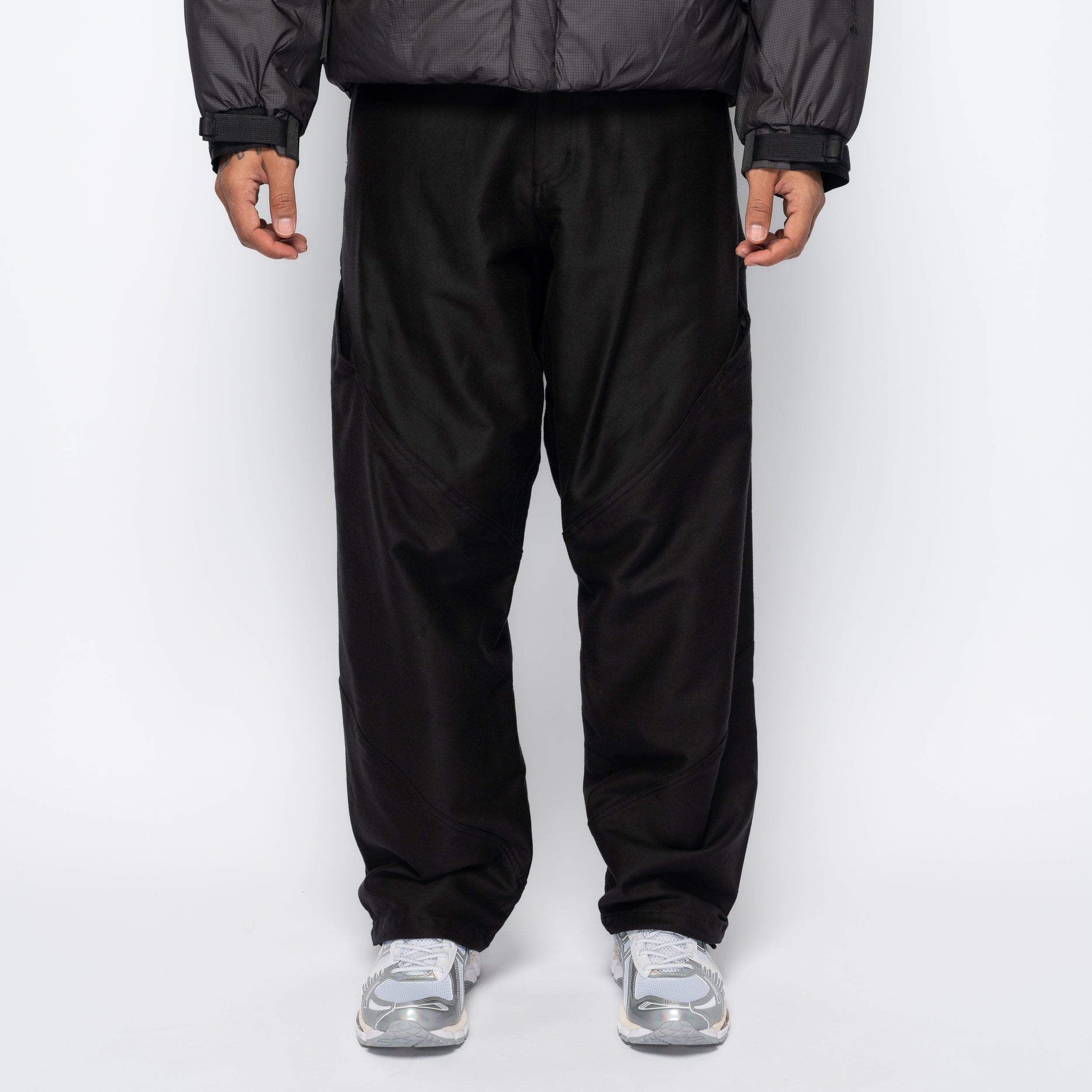 Helicoid Wide Pants Silk Blend Biotite GZ75352