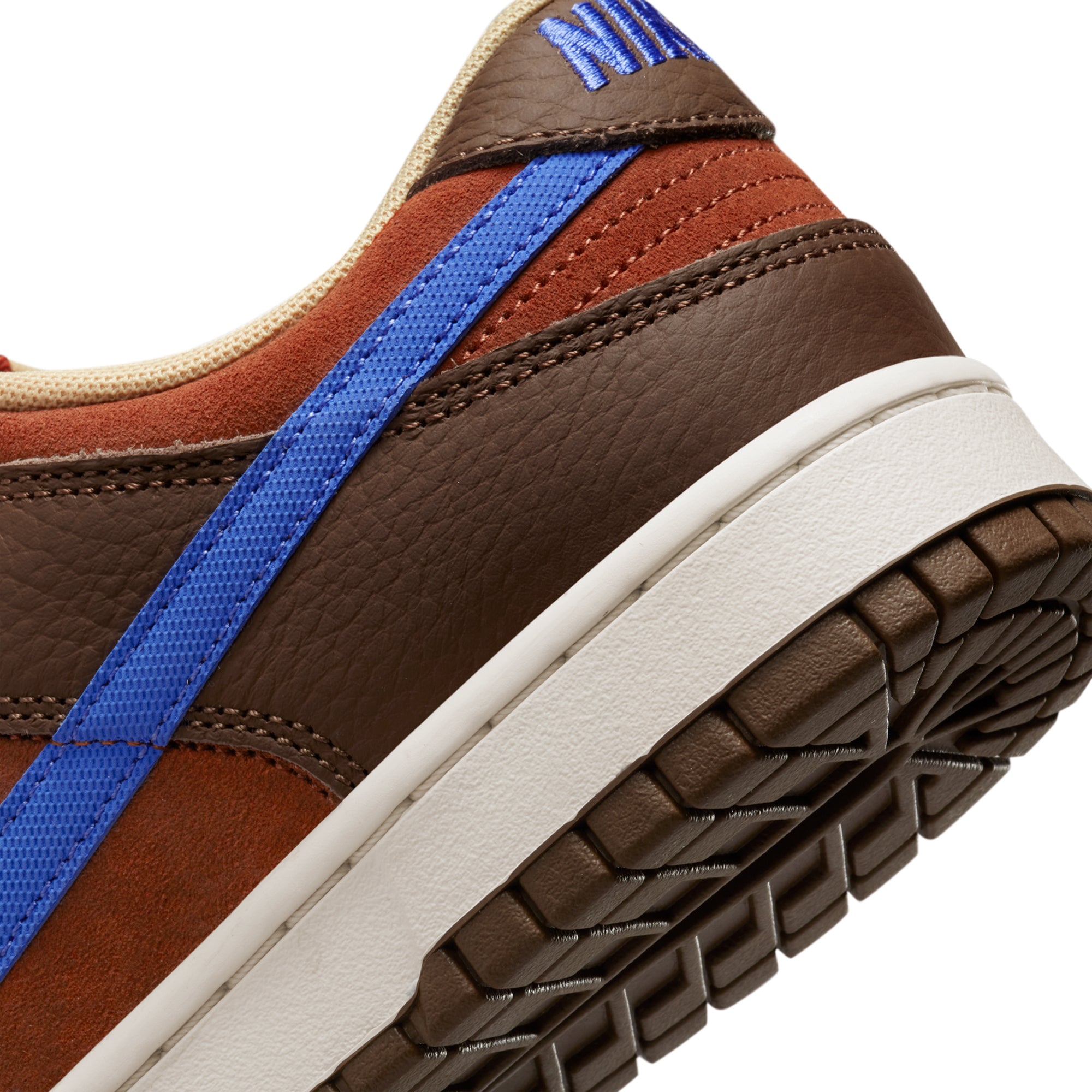 Dunk Low Retro PRM DR9704-200 Cacao Wow