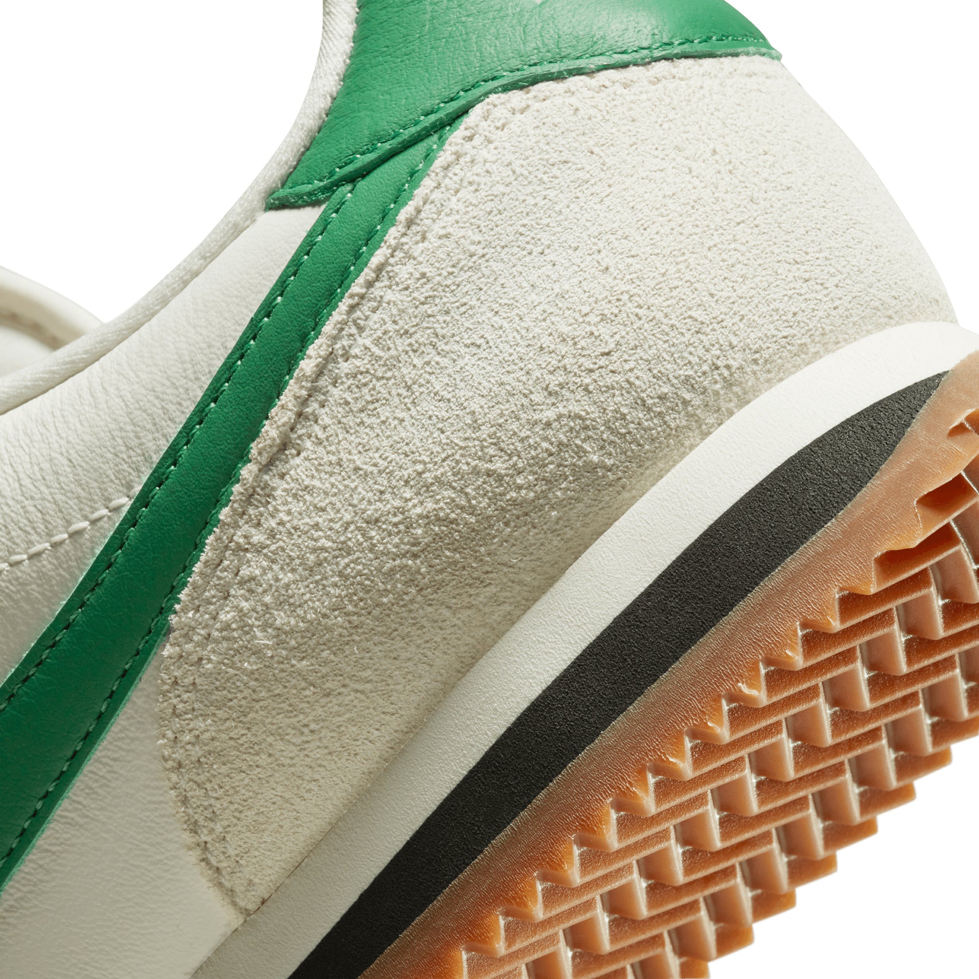 Nike sales cortez 2000