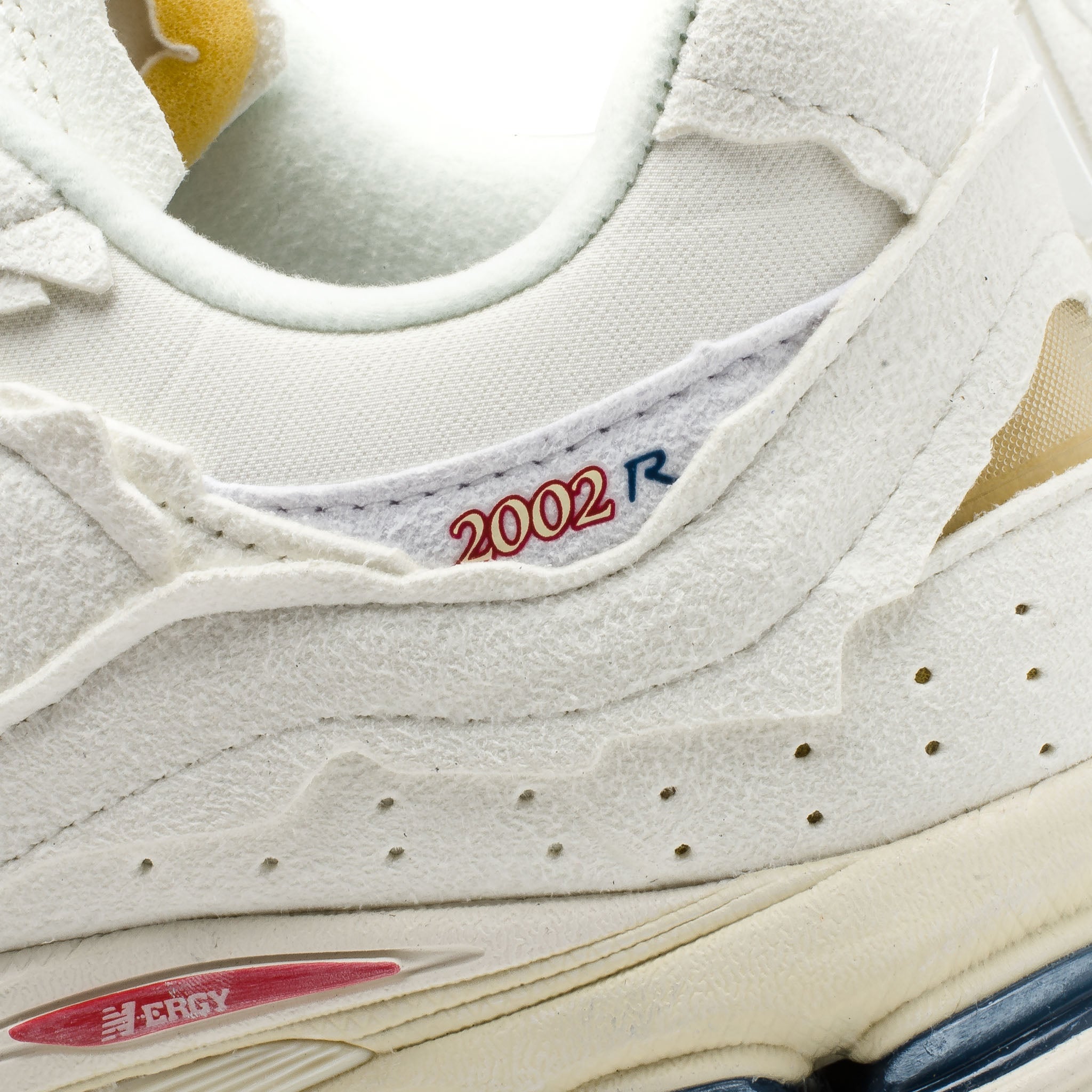 M2002RDC Sea Salt/White