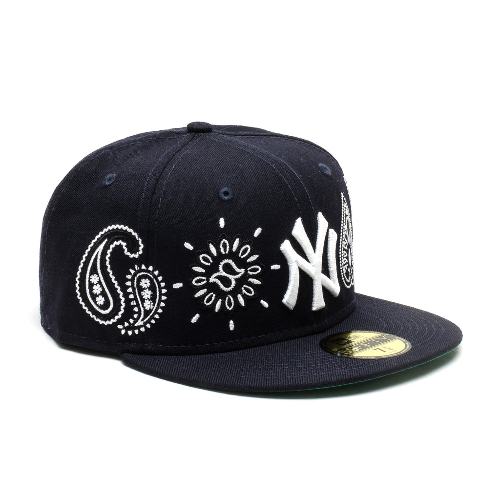 NY Yankees Paisley Navy