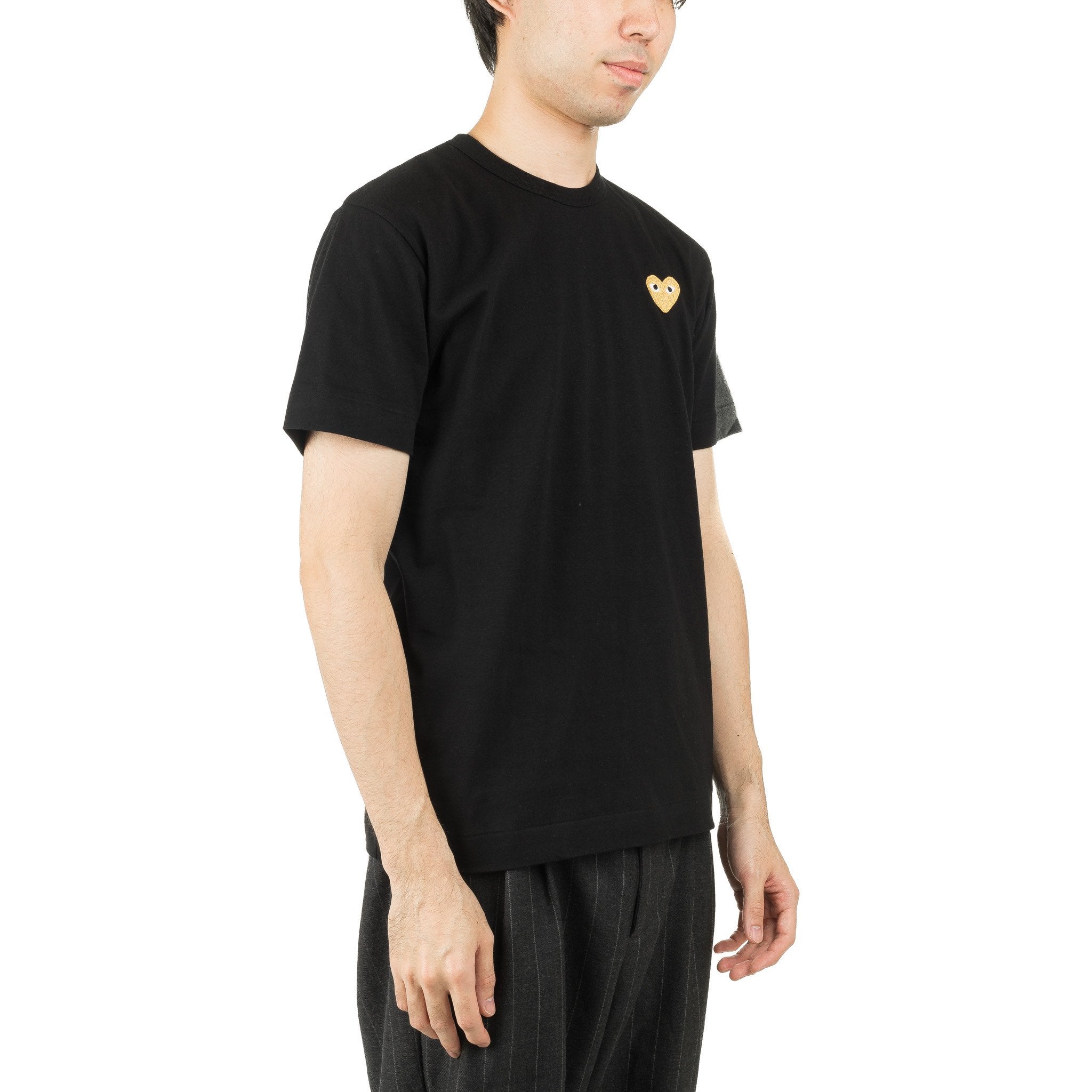 HEART LOGO GOLD AZ T216 051 1 Tee Black FonjepShops